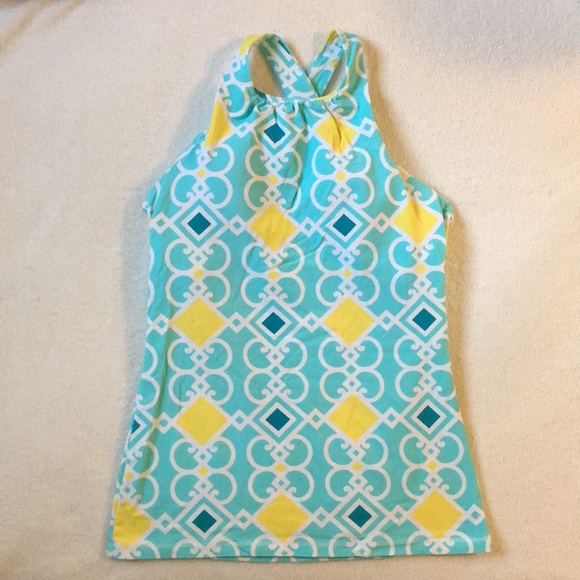 Lucy Criss-Cross Strap Workout Tank - Size M - Picture 1 of 7